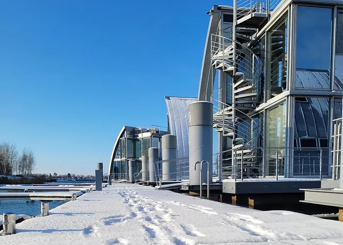 Schwimmendes Sky فيلة *