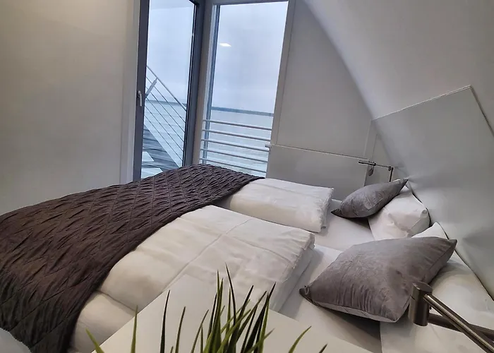 Schwimmendes Sky Villa